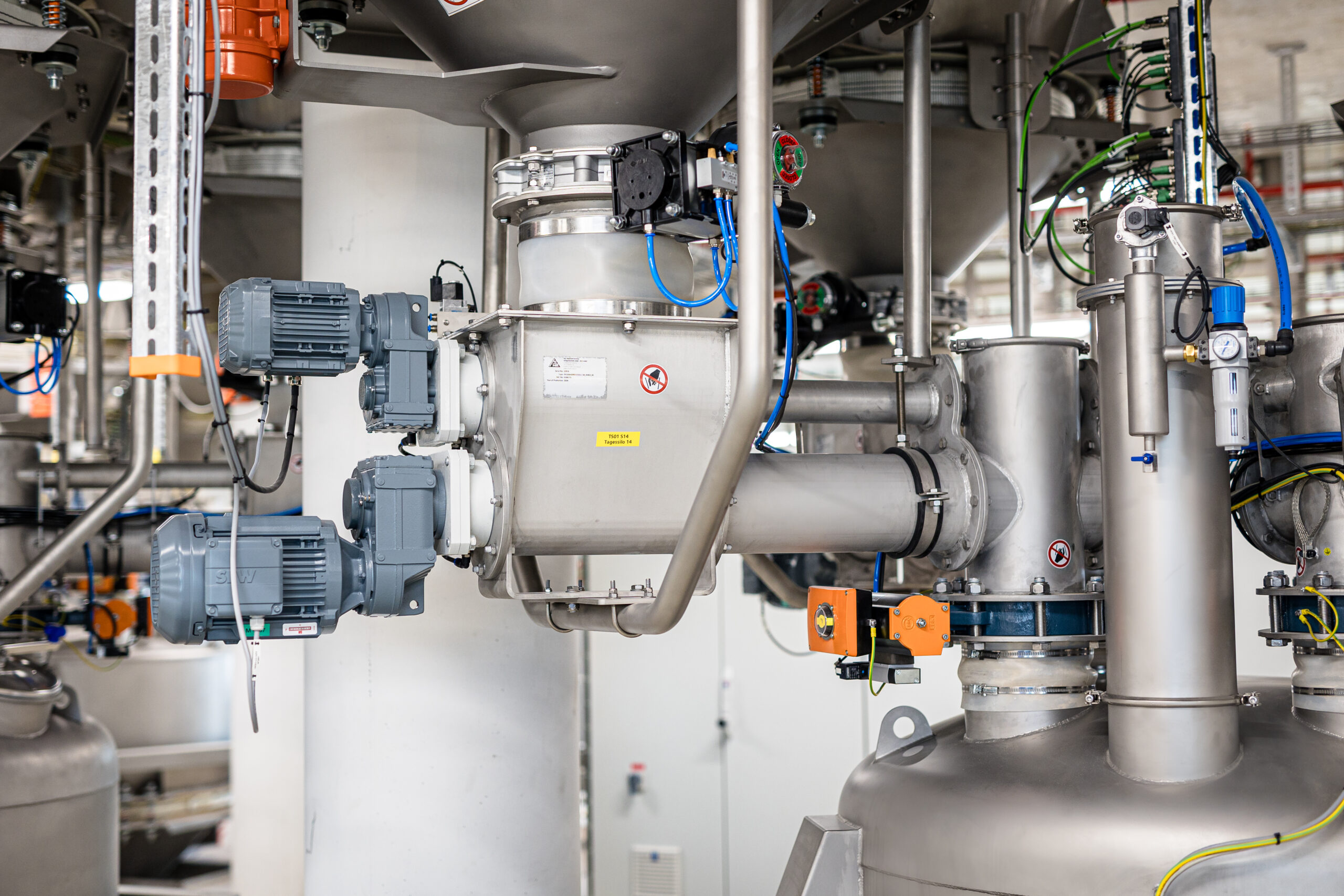Fine-Dosing screws – Precise dosing for challenging bulk materials - Zuther